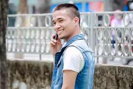 Thực hư chuyện Lệ Rơi xuống tóc đi tu 