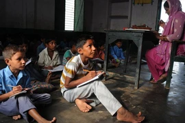 Công an điều tra nhóm đối tượng dụ dỗ học sinh bỏ học