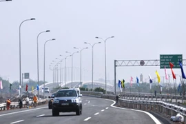 Cho xe máy chạy vào cao tốc TPHCM-Long Thành-Dầu Giây để giảm ùn tắc