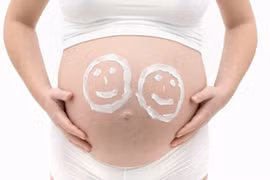 Tăng khả năng mang thai đôi nếu có các yếu tố này 