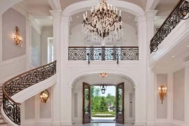 Có gì trong biệt thự 1.111 tỷ đẹp như lâu đài?