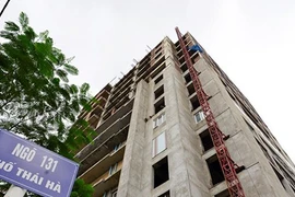 Siêu dự án tỷ đô phơi sương nắng trên đất vàng Hà Nội