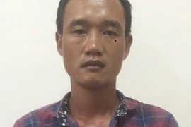 Găm hơn 1.300 viên ma túy tổng hợp trong chỗ kín