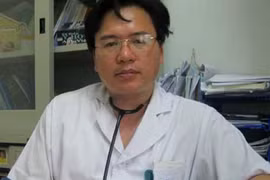 Bác sĩ bật khóc với di nguyện của bé gái mắc Hội chứng thực bào máu