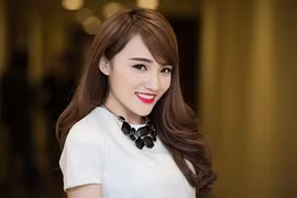 Nhật Thủy trải lòng về bạn trai hơn 14 tuổi có một đời vợ