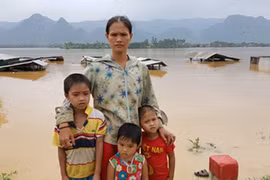 Quảng Bình lũ chồng lũ: Không còn gì để cho lũ cuốn!