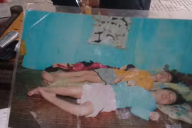 Lợi dụng tình thương trẻ khuyết tật để bán bút bi Trung Quốc