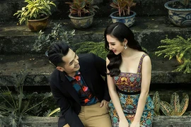 Angela Phương Trinh ôm Phạm Hồng Phước vẫn để tạo chiêu trò?