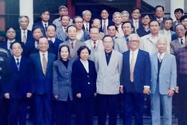 Vai trò của những “ông cố vấn” qua các thời kỳ