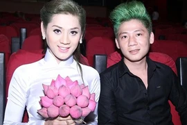 Mảng tối đau đớn trong tình yêu của nghệ sĩ chuyển giới 