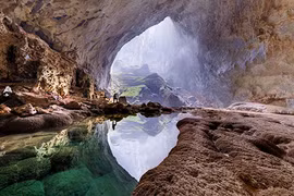 Vẻ đẹp choáng ngợp của những hang động khắp thế giới