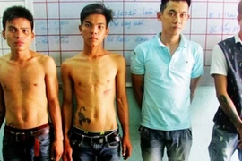 Bắt 4 thanh niên hiếp dâm tập thể gái trẻ 18 tuổi