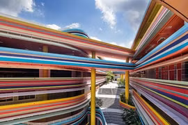 Vẻ đẹp độc đáo của những ngôi trường ấn tượng nhất thế giới