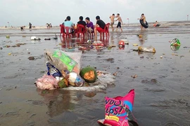 Ai có tự trọng sẽ rất xấu hổ khi xem những hình ảnh này