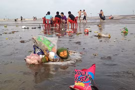 Ai có tự trọng sẽ rất xấu hổ khi xem những hình ảnh này