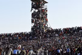 Bầu Đức khiếp sợ cảnh xem bóng đá Nam Định chẳng kém gì Nigeria