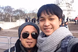 Nhạc sĩ Quốc Trung và Quốc Bảo, “gà trống nuôi con”