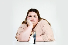 Lý do đàn ông bị cả những phụ nữ kém xinh mê hoặc