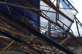 Sập giàn giáo tại chung cư Dream Home Luxury Gò Vấp, 3 người bị thương