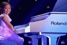 Bé 5 tuổi chơi piano khiến người nghe ngất ngây