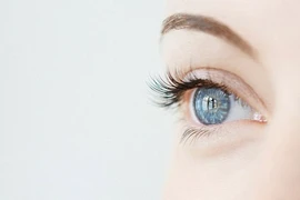 Khi mắt thấy bóng ma đó là tín hiệu xấu cho thị lực