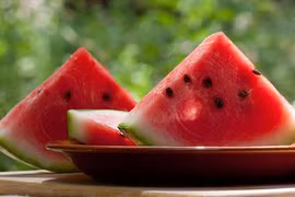 Đây là lý do bạn không nên bỏ hạt dưa hấu