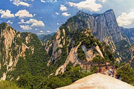 Danh thắng Hoa Sơn có gì hút khách tới ngao du?