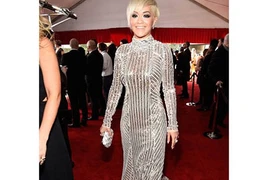 3 kiểu váy đang càn quét các thảm đỏ thời trang