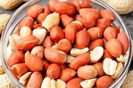 Không ngờ ăn lạc có thể tử vong với một số người