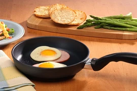 Không dùng chảo kiểu này là bạn đang tự rước bệnh vào mình 