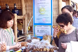 Mê mẩn đặc sản vùng miền nổi tiếng quy tụ chốn thành đô