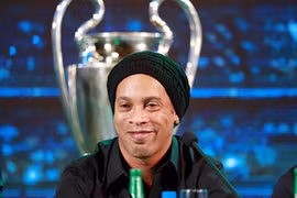 Bí mật sốc chưa từng thấy về danh thủ Ronaldinho