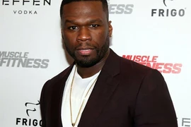 Nói một từ nhạy cảm, ngôi sao ca nhạc bị tóm ngay