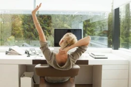 Mẹo giúp giảm cân nhanh cho cô nàng văn phòng