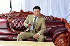 Cuộc sống giàu có của Lý Hùng và dàn “người tình” màn ảnh