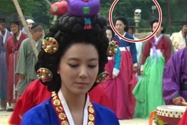 Không nhịn được cười trước loạt “sạn” ngớ ngẩn của phim cổ trang