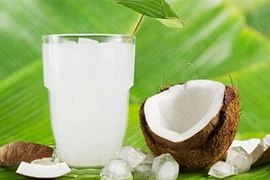 Nước dừa – mỹ phẩm làm đẹp “đắt giá” đến kỳ lạ