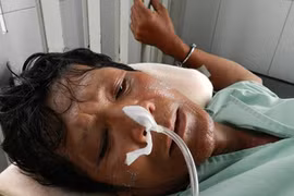 Lời thú nhận khủng khiếp của kẻ cầm kéo đâm người tình kém 17 tuổi