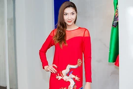 Siêu mẫu Ngọc Quyên về nước ra mắt phim “Mẹ chồng”