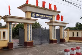 Nữ sinh lớp 12 bị đánh ngất ngay tại lớp