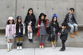 Những nhóc tỳ rất sành điệu ở Seoul Fashion Week 2017
