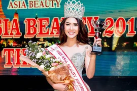 Tường Linh đăng quang Hoa hậu Sắc đẹp châu Á 2017