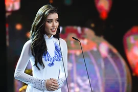 Trượt top 5 nhưng Huyền My có được thứ trên cả tuyệt vời này!