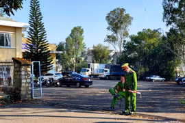 Lâm Đồng: Công an phong tỏa, kiểm tra trung tâm đăng kiểm xe cơ giới 4901S