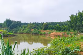 8 học sinh rủ nhau tắm sông, 1 em đuối nước thương tâm