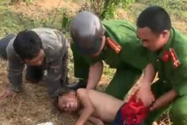 2 chiến sĩ Công an Đắk Lắk giành sự sống cho bé trai bị đuối nước