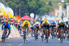 Hồ Xuân Hương náo nhiệt với cuộc đua xe đạp tranh Cúp truyền hình TP HCM