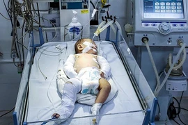 Vụ bé 2 tháng tuổi bị bạo hành: Mẹ và người tình dương tính ma tuý