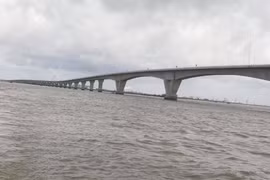 Ngắm cầu vượt biển hoành tráng nhất Việt Nam ở Hải Phòng