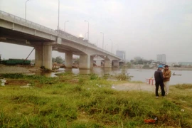 Nhảy sông trốn công an, một con bạc tử vong do đuối nước